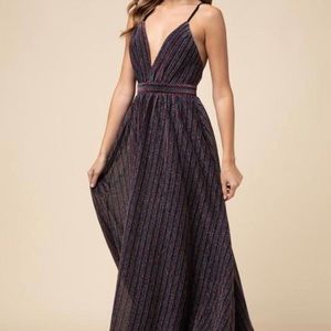 Entro metallic maxi. Brand new. Size Small